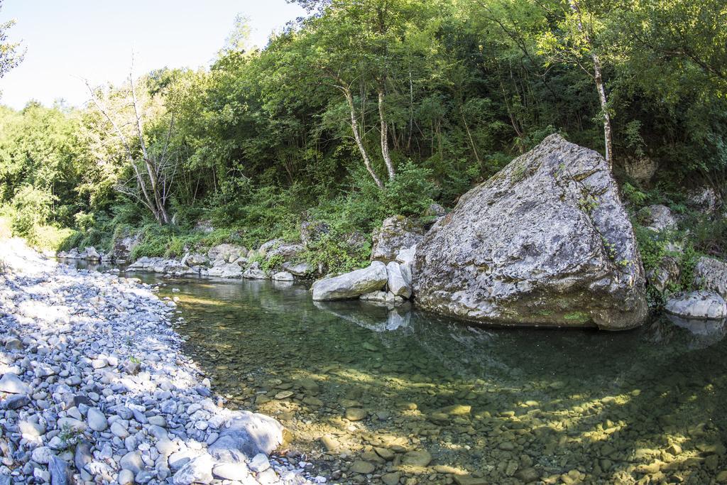 Ponte Del Vegnuti Vendégház Fivizzano Kültér fotó